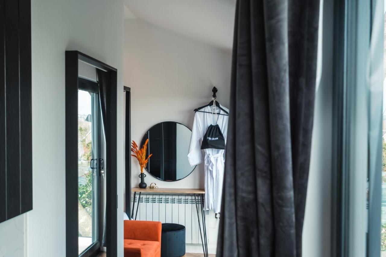 Priory Bay Escapes - Visum Apartment Tenby Luaran gambar