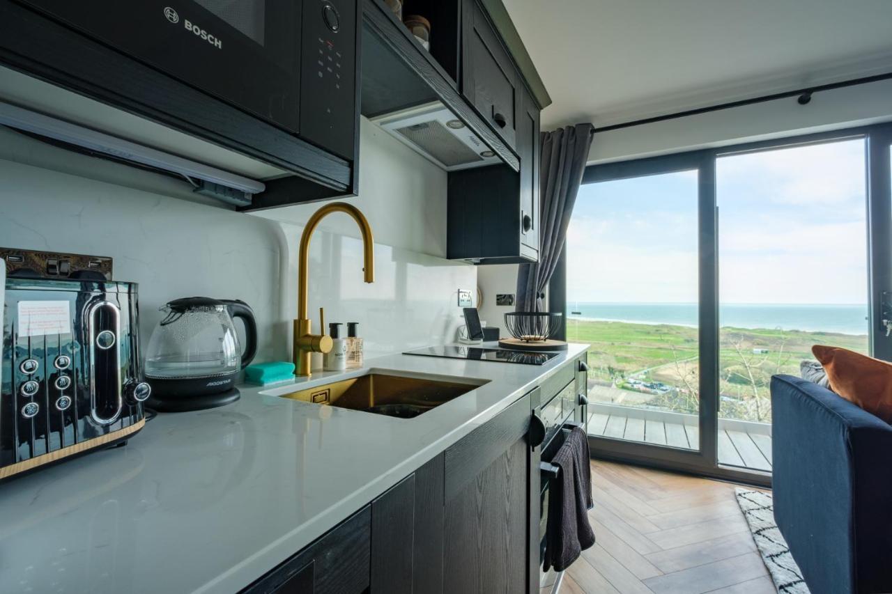 Priory Bay Escapes - Visum Apartment Tenby Luaran gambar